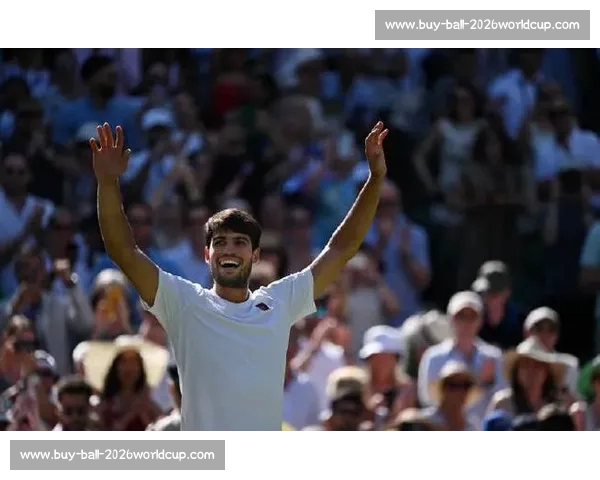 弗格尼尼温网谢幕战泪别网坛 阿尔卡拉斯暖心赠球衣圆爱子珍藏梦
